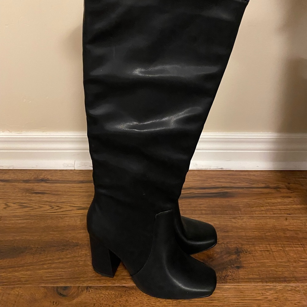 Leather boots urban planet size 7